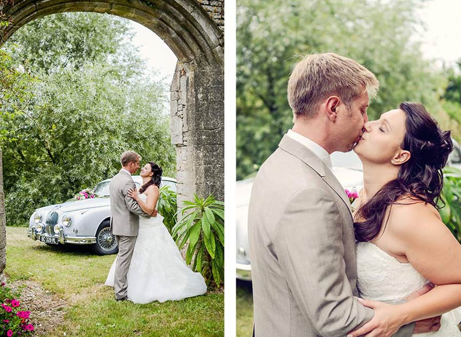 photo de mariage avec beaucoup d'émotion dans la manche en Normandie prés de Caen calvados