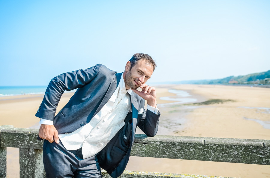 Séance photo après mariage de Fanny et Manu à Vierville sur mer dans la manche.