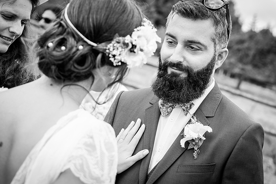 Mickaël-Denize-photographe-de-mariage-en-normandie-à-lisieux-et-à-paris-en-france-et-à-cherbourg